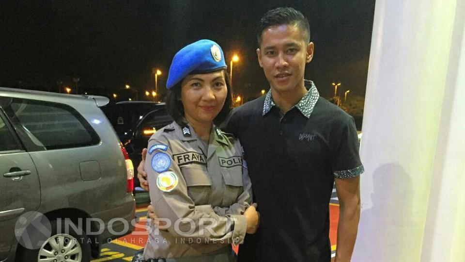 Indra%20Kahfi%20%28kiri%29